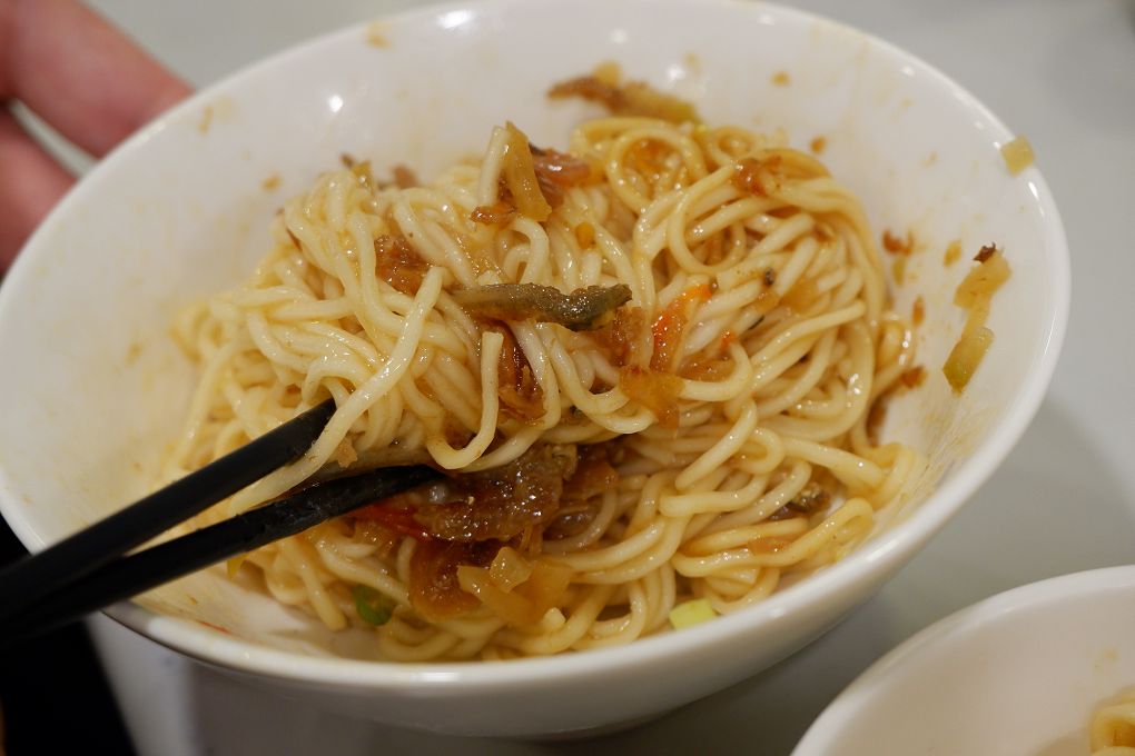 【捷運東門站 美食】奇福扁食 不論內用或外帶，都能吃得到創立30多年始終如一的用心與好味道！ @貝大小姐的多元心宇宙