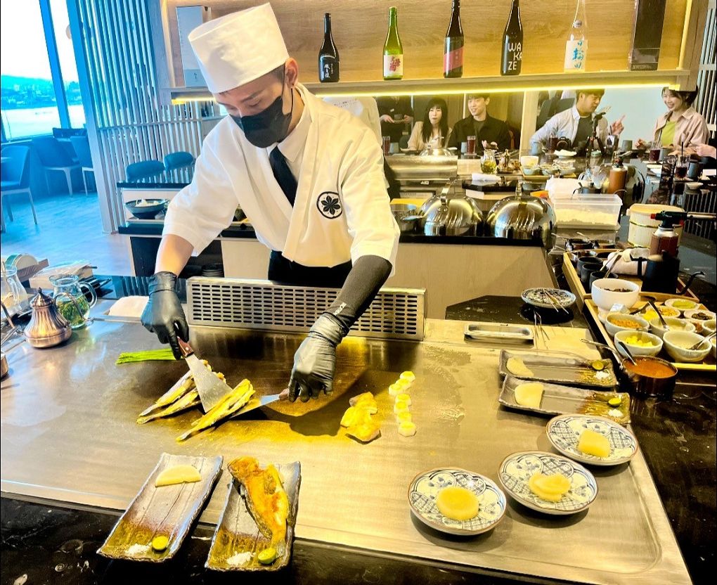 【淡水 無菜單鐵板燒餐廳推薦】全台最美的無菜單鐵板燒│頂級美食與海天山色的完美邂逅 明水然．樂 @貝大小姐的多元心宇宙