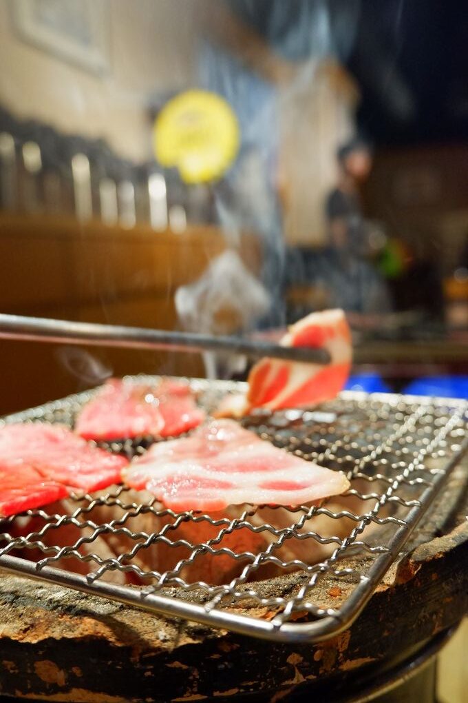 【蘆洲燒肉店】燒肉屋蘆洲店  你有多久沒吃燒肉了呢？到燒肉屋蘆洲店吃好吃的燒肉，感受日式炭火魅力吧！ @貝大小姐的多元心宇宙
