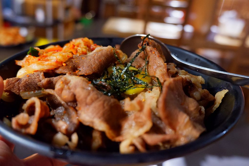 【蘆洲燒肉店】燒肉屋蘆洲店  你有多久沒吃燒肉了呢？到燒肉屋蘆洲店吃好吃的燒肉，感受日式炭火魅力吧！ @貝大小姐的多元心宇宙