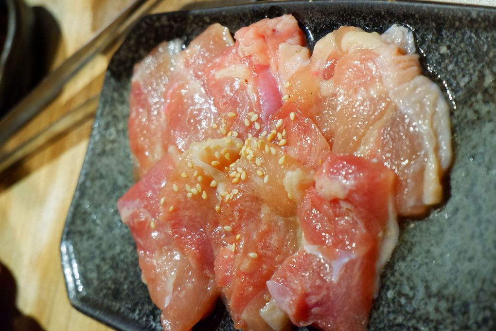 【蘆洲燒肉店】燒肉屋蘆洲店  你有多久沒吃燒肉了呢？到燒肉屋蘆洲店吃好吃的燒肉，感受日式炭火魅力吧！ @貝大小姐的多元心宇宙