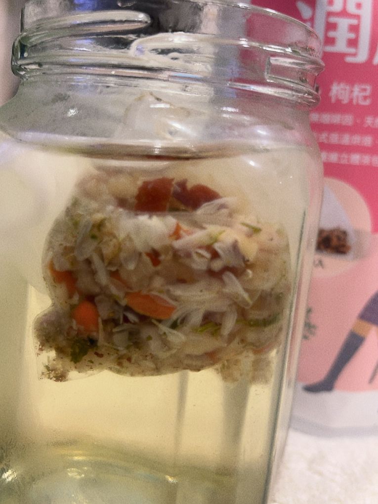 【網購 花果養生沖泡飲推薦】食在美好-花果養生沖泡潤顏飲 鮮明的草莓香氣以及甜甜的甜菊及紅棗，享受單純原味的草本植物，讓人一整天都有好心情，天天飲用還能擁有好氣色喔！ @貝大小姐的多元心宇宙