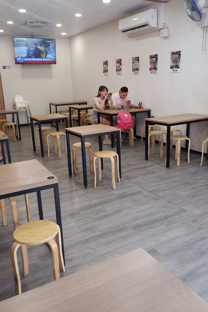 【苗栗美食推薦】傳香麵食館 除了粄條還有麵、有飯、有水餃和各式湯品及小菜，可以滿足每個人不同的喜好，而且經濟實惠！ @貝大小姐的多元心宇宙