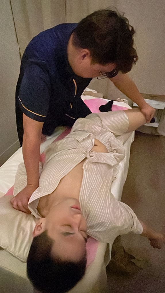 【台北 雙連按摩】大樂經絡舒活 繹元師傅及團隊擁有專業的按摩手法，結合中西按摩技巧，由淺入深一一按壓，讓你達到通體舒暢、全身放鬆喔！ @貝大小姐的多元心宇宙