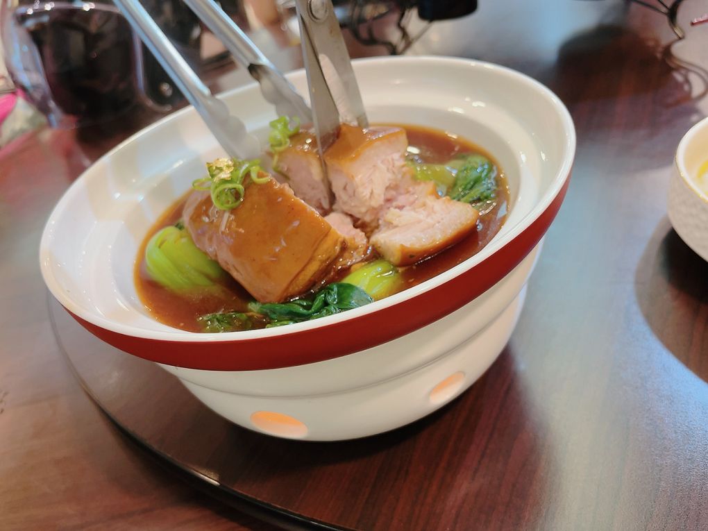 【中山區 聚餐餐廳推薦】大老爺私房菜 不論是道地的中式料理、台菜料理或是創意料理，道道都是水準之上，讓你的家宴、聚餐都超有面子！ @貝大小姐的多元心宇宙