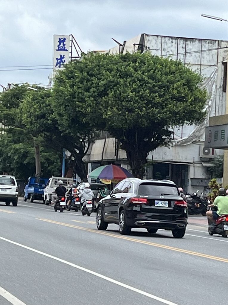 【花蓮 格菱威汽車隔熱紙推薦】益成汽車玻璃隔熱紙 對於花蓮的天氣、花蓮的道路安全及花蓮人的生活習性瞭若指掌，推薦給在地人品質最好、售後服務最好的格菱威汽車隔熱紙！ @貝大小姐的多元心宇宙
