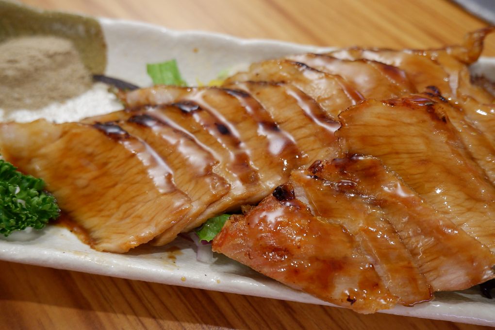 【中山區日式料理推薦】二十番酒食料理 當季主打菜色料理有著當季最肥美的魚種和食材，新鮮美味給好給滿！ @貝大小姐的多元心宇宙