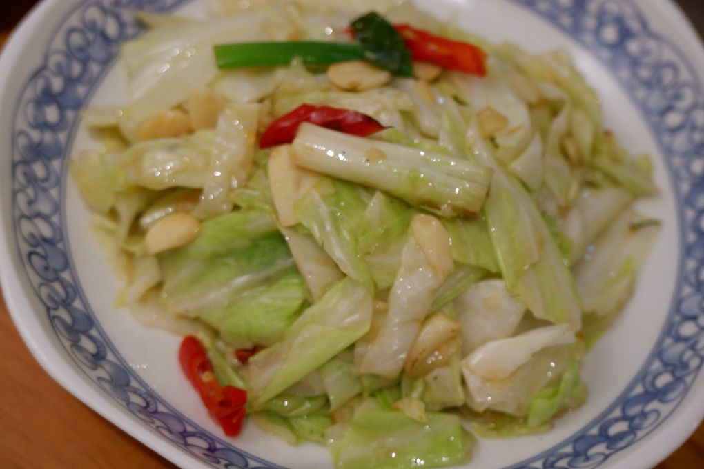 【中山區日式料理推薦】二十番酒食料理 當季主打菜色料理有著當季最肥美的魚種和食材，新鮮美味給好給滿！ @貝大小姐的多元心宇宙