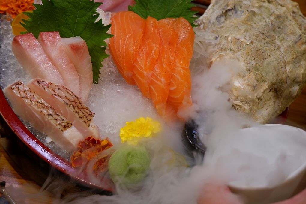 【中山區日式料理推薦】二十番酒食料理 當季主打菜色料理有著當季最肥美的魚種和食材，新鮮美味給好給滿！ @貝大小姐的多元心宇宙