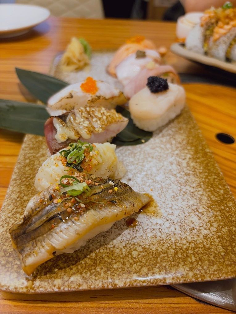 【中山區日式料理推薦】二十番酒食料理 當季主打菜色料理有著當季最肥美的魚種和食材，新鮮美味給好給滿！ @貝大小姐的多元心宇宙