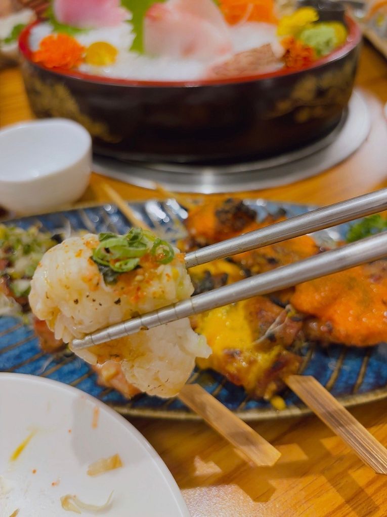 【中山區日式料理推薦】二十番酒食料理 當季主打菜色料理有著當季最肥美的魚種和食材，新鮮美味給好給滿！ @貝大小姐的多元心宇宙