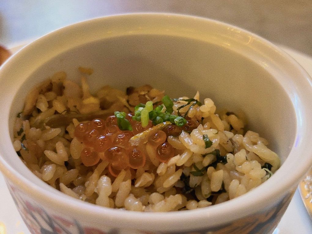 【桃園日式無菜單料理】宗初食堂 日式無菜單料理 桃園分店 1380元的套餐可以吃到活體龍蝦，這CP值也太高了吧！ @貝大小姐的多元心宇宙