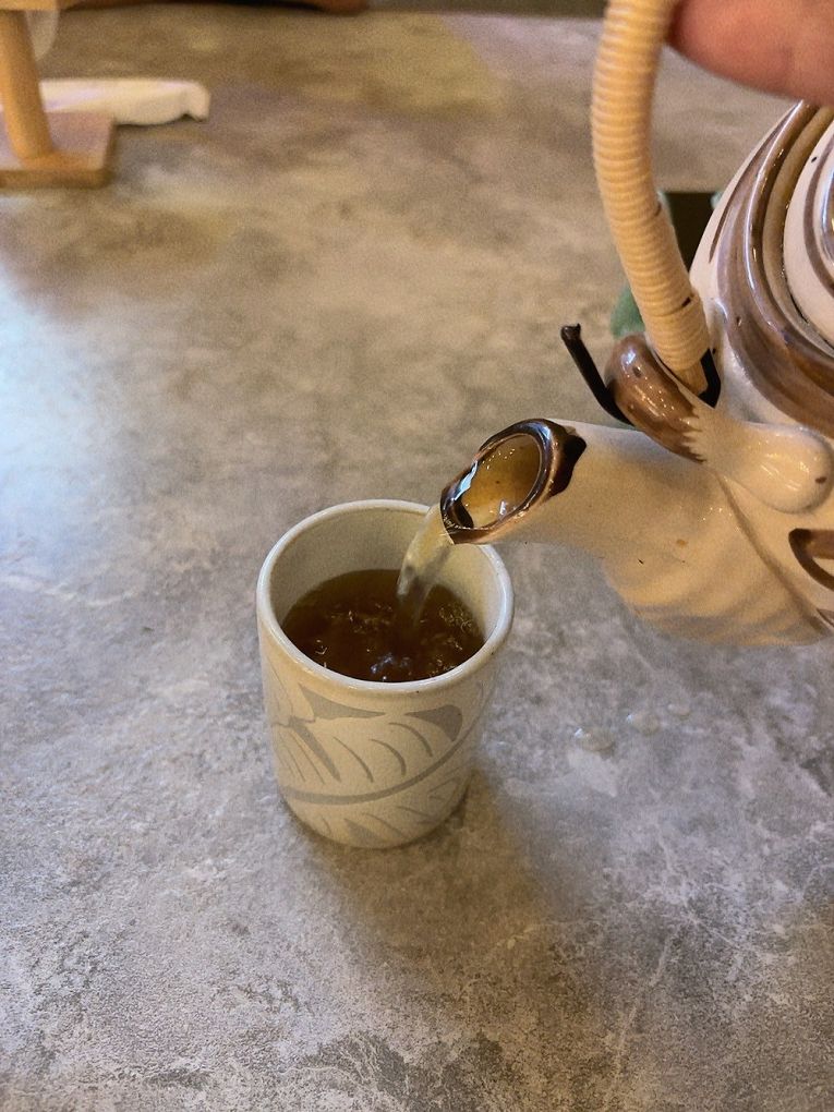 【桃園日式無菜單料理】宗初食堂 日式無菜單料理 桃園分店 1380元的套餐可以吃到活體龍蝦，這CP值也太高了吧！ @貝大小姐的多元心宇宙