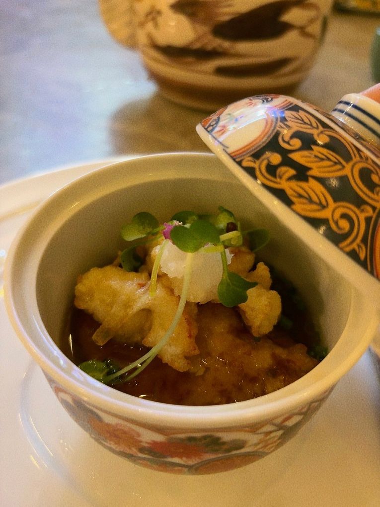 【桃園日式無菜單料理】宗初食堂 日式無菜單料理 桃園分店 1380元的套餐可以吃到活體龍蝦，這CP值也太高了吧！ @貝大小姐的多元心宇宙