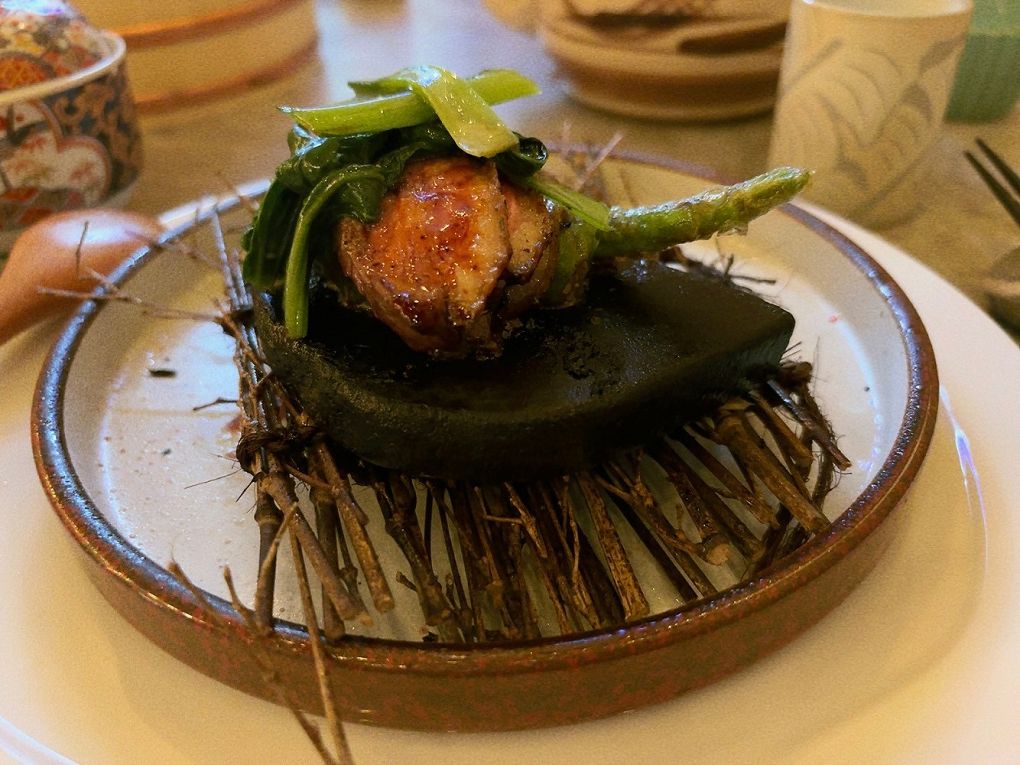 【桃園日式無菜單料理】宗初食堂 日式無菜單料理 桃園分店 1380元的套餐可以吃到活體龍蝦，這CP值也太高了吧！ @貝大小姐的多元心宇宙