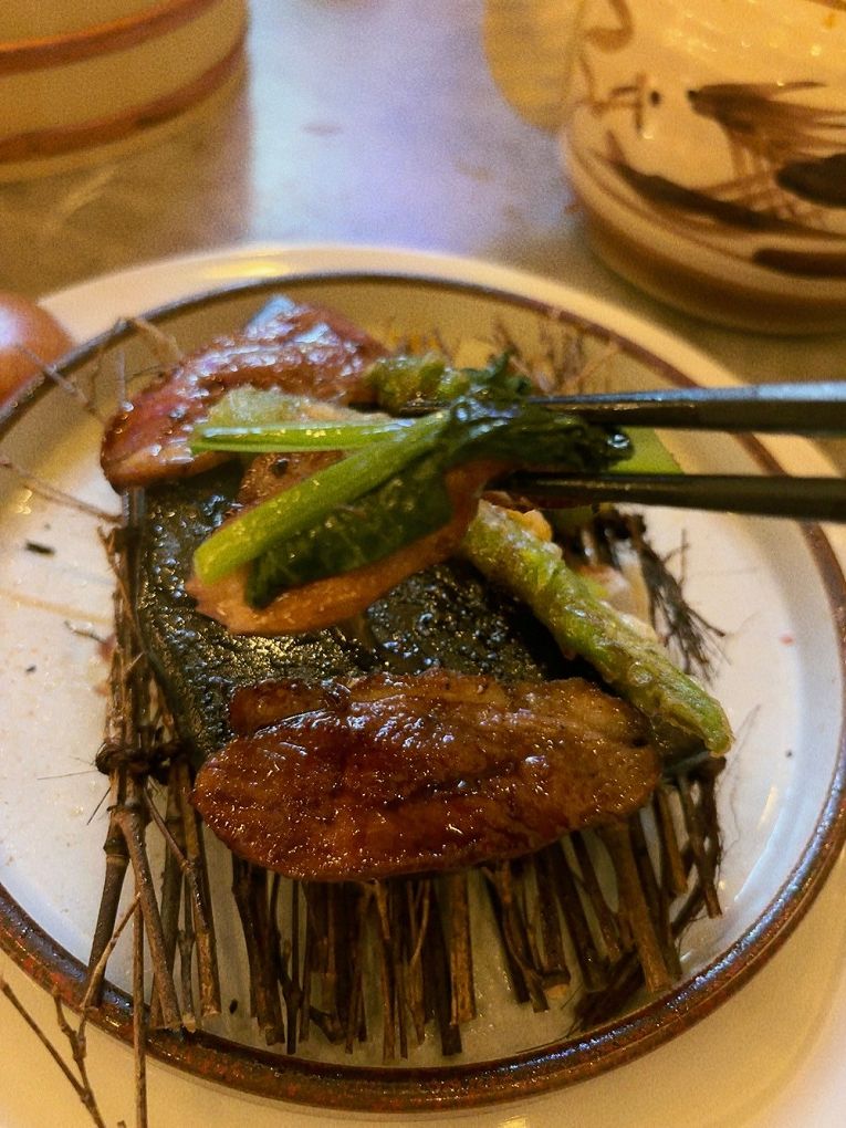 【桃園日式無菜單料理】宗初食堂 日式無菜單料理 桃園分店 1380元的套餐可以吃到活體龍蝦，這CP值也太高了吧！ @貝大小姐的多元心宇宙