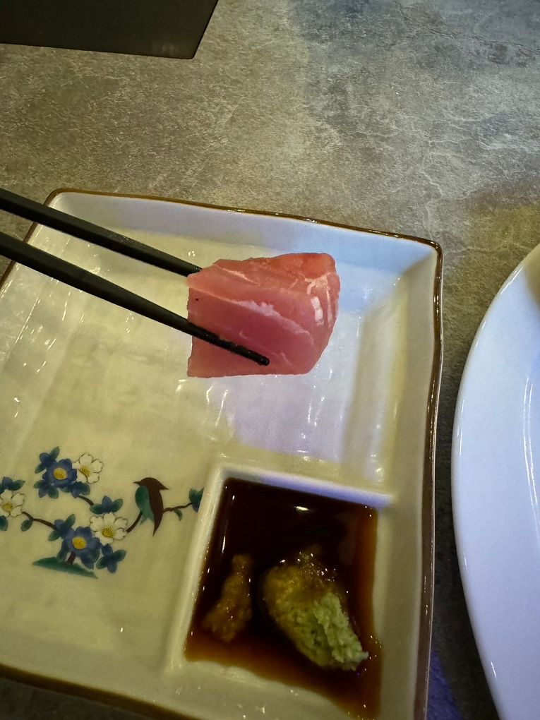 【桃園日式無菜單料理】宗初食堂 日式無菜單料理 桃園分店 1380元的套餐可以吃到活體龍蝦，這CP值也太高了吧！ @貝大小姐的多元心宇宙