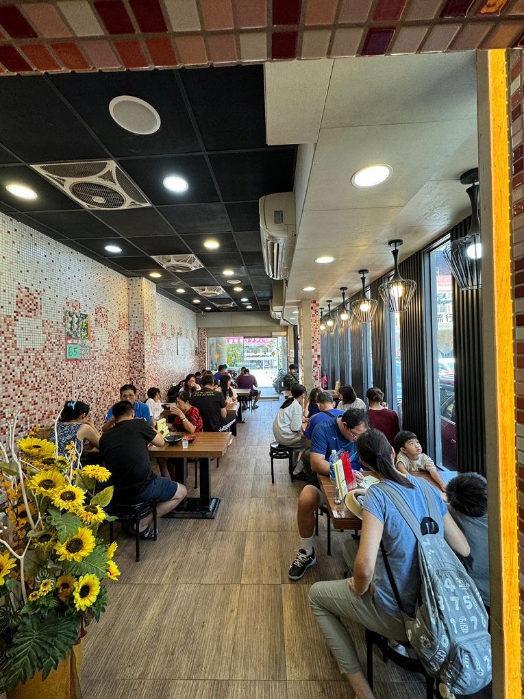【彰化溪湖美食推薦】林家南投意麵 彰化溪湖在地的老字號店家，吃飯、吃麵、喝湯、吃臭豆腐、吃滷味&#8230;想吃什麼就點什麼，滿足一家大小的胃口！ @貝大小姐的多元心宇宙