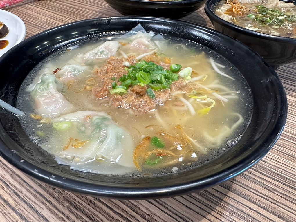 【彰化溪湖美食推薦】林家南投意麵 彰化溪湖在地的老字號店家，吃飯、吃麵、喝湯、吃臭豆腐、吃滷味&#8230;想吃什麼就點什麼，滿足一家大小的胃口！ @貝大小姐的多元心宇宙