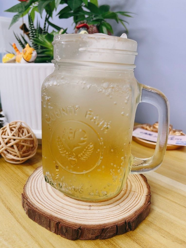 【東海商圈冰品推薦】漩冰製冰所 每一款冰酥皆有驚喜內餡！讓你除了在菜單上看到吸睛的外貌，更對於它驚喜的內餡充滿期待&#8230; @貝大小姐的多元心宇宙