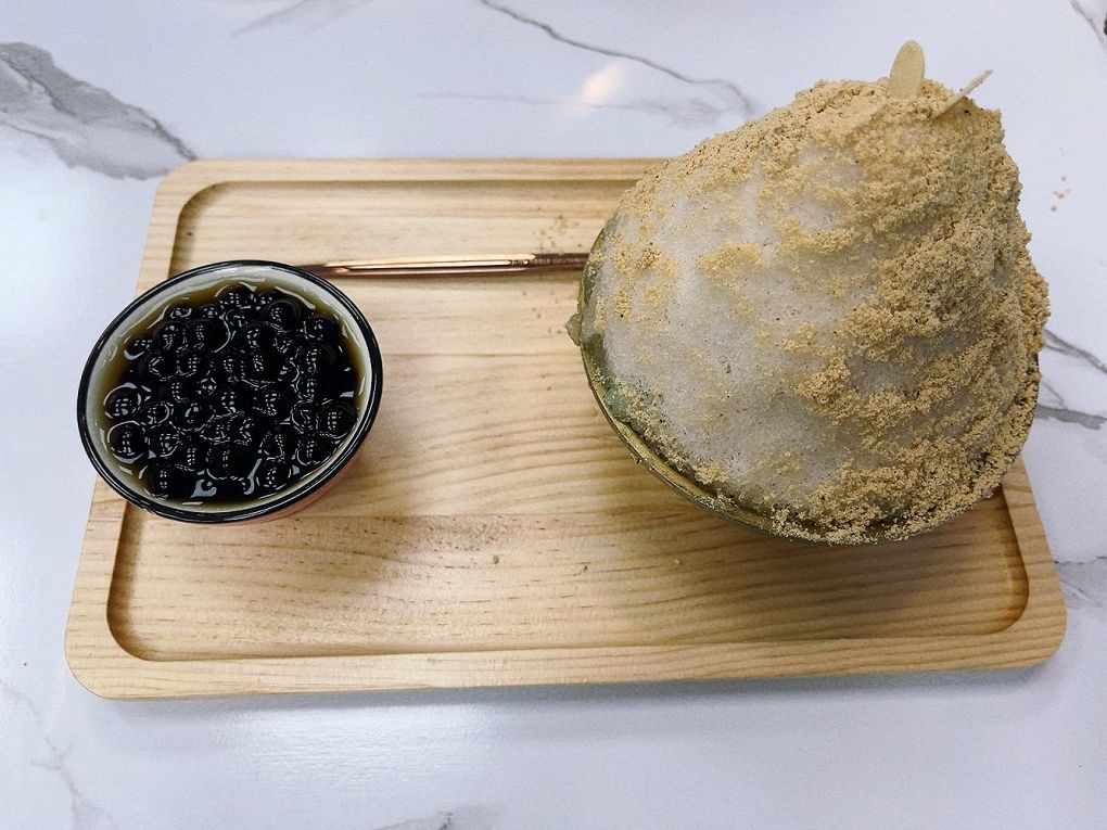 【東海商圈冰品推薦】漩冰製冰所 每一款冰酥皆有驚喜內餡！讓你除了在菜單上看到吸睛的外貌，更對於它驚喜的內餡充滿期待&#8230; @貝大小姐的多元心宇宙