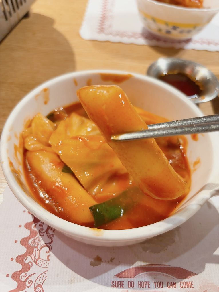 【台北中山區 韓式燒肉吃到飽推薦】OKAY韓國烤肉 499吃到飽CP值超高，不僅有道地的韓式燒烤豬五花及春川辣炒雞，更有最新的韓式銅盤牛肉，都可以大大滿足你想怒吃一波的念頭！ @貝大小姐的多元心宇宙