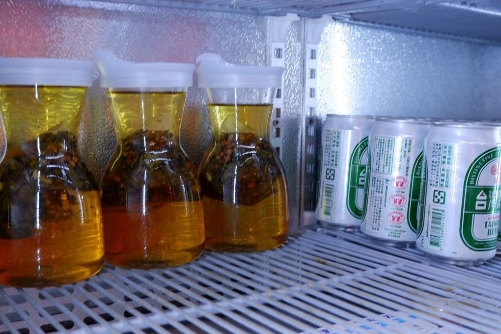 【中和麻辣鍋推薦】小福利麻辣鍋 中和環球店 相約小福利補充能量與快樂的泉源，是兩姐姐恣意怒吃的體現！ @貝大小姐的多元心宇宙