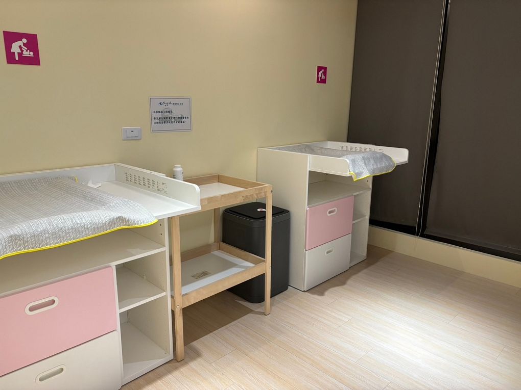【台中西屯區住宿推薦】水雲端旗艦概念旅館 華麗、氣派、貼心、舒適的代名詞，更是我們在台中西屯區住宿的唯一首選！ @貝大小姐的多元心宇宙