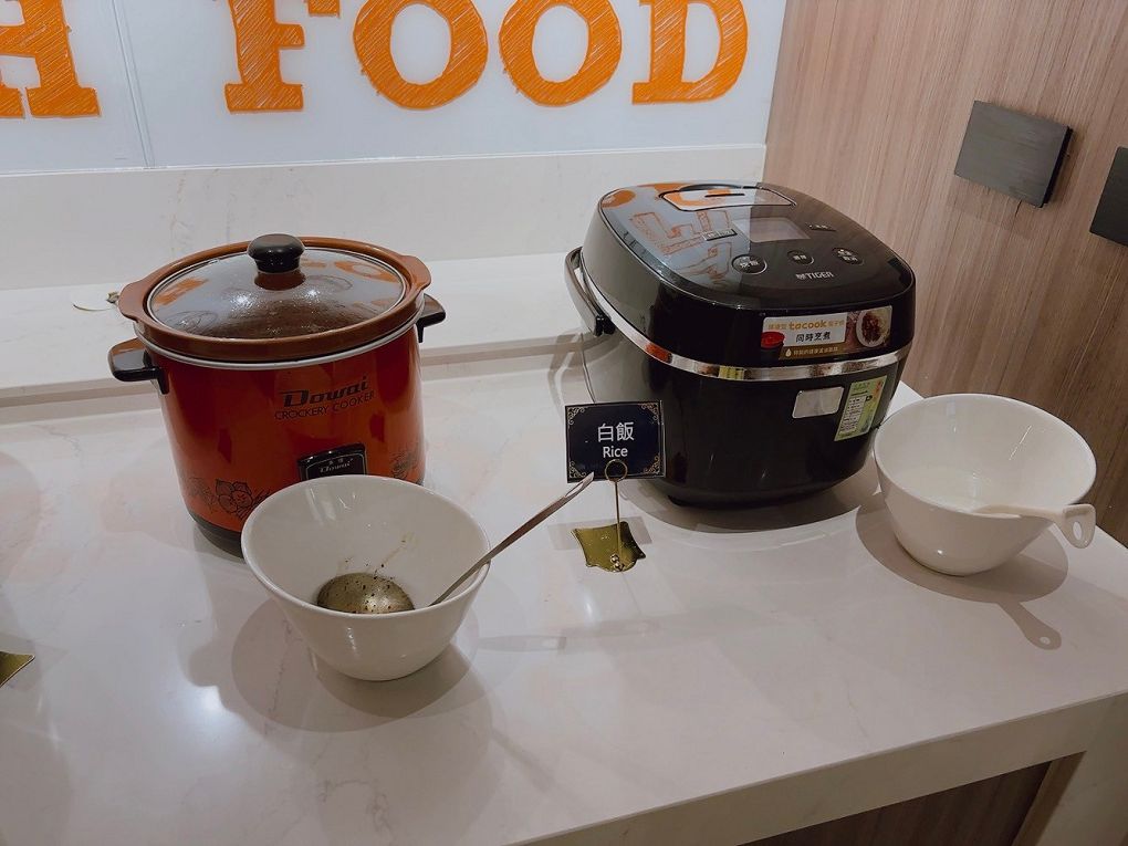 【台中西屯區住宿推薦】水雲端旗艦概念旅館 華麗、氣派、貼心、舒適的代名詞，更是我們在台中西屯區住宿的唯一首選！ @貝大小姐的多元心宇宙