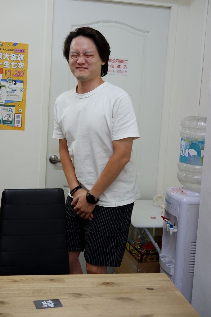 【松山區桌遊推薦】飛鷹桌遊 店內有高達400多種桌遊，且時時更新最新版本，提供玩家舒適與寬敞的休閒空間！ @貝大小姐的多元心宇宙