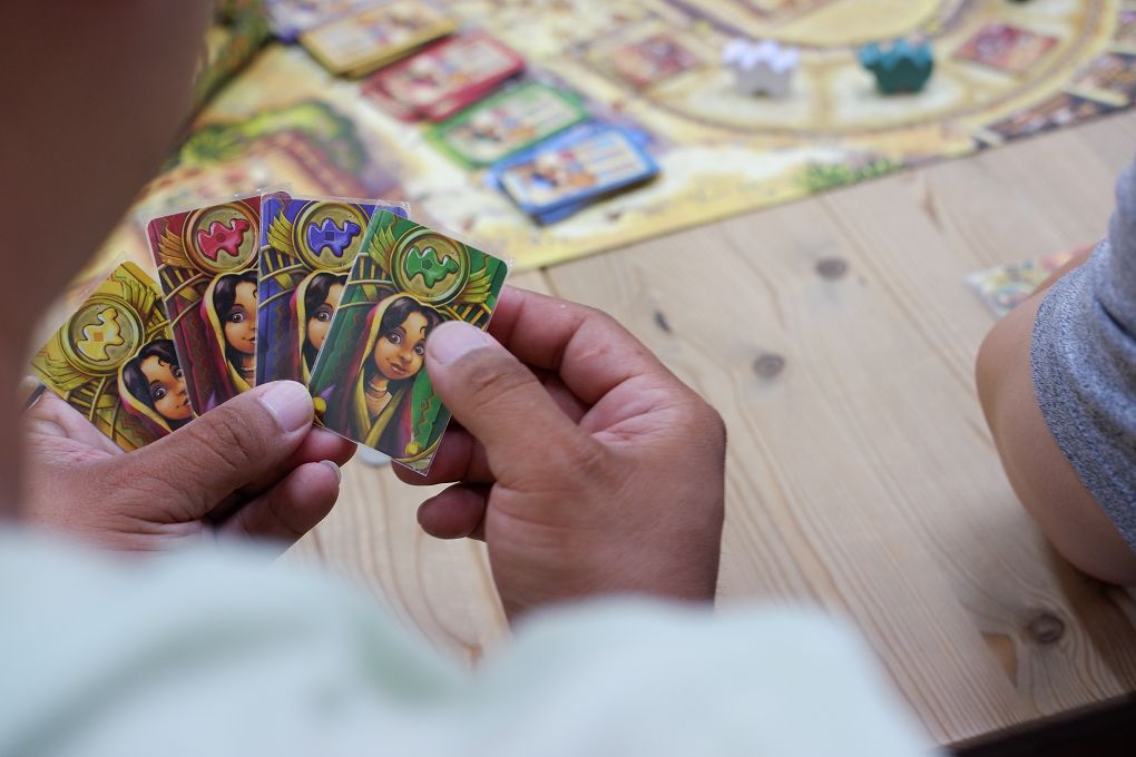 【松山區桌遊推薦】飛鷹桌遊 店內有高達400多種桌遊，且時時更新最新版本，提供玩家舒適與寬敞的休閒空間！ @貝大小姐的多元心宇宙