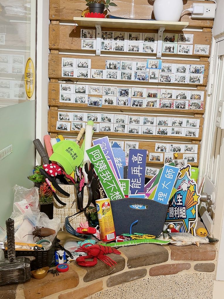 【松山區桌遊推薦】飛鷹桌遊 店內有高達400多種桌遊，且時時更新最新版本，提供玩家舒適與寬敞的休閒空間！ @貝大小姐的多元心宇宙