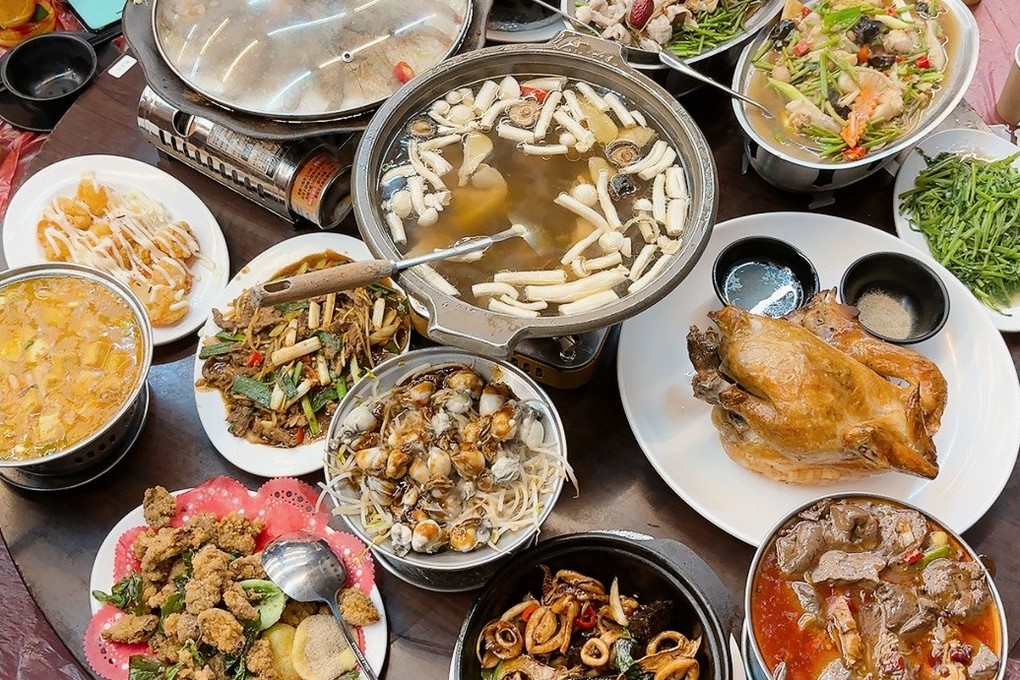 【宜蘭窯烤雞推薦】百匯窯烤雞餐廳  料理選擇超多，用餐區超大，適合大宴小酌，絕對讓你吃好吃滿、賓主盡歡！ @貝大小姐的多元心宇宙