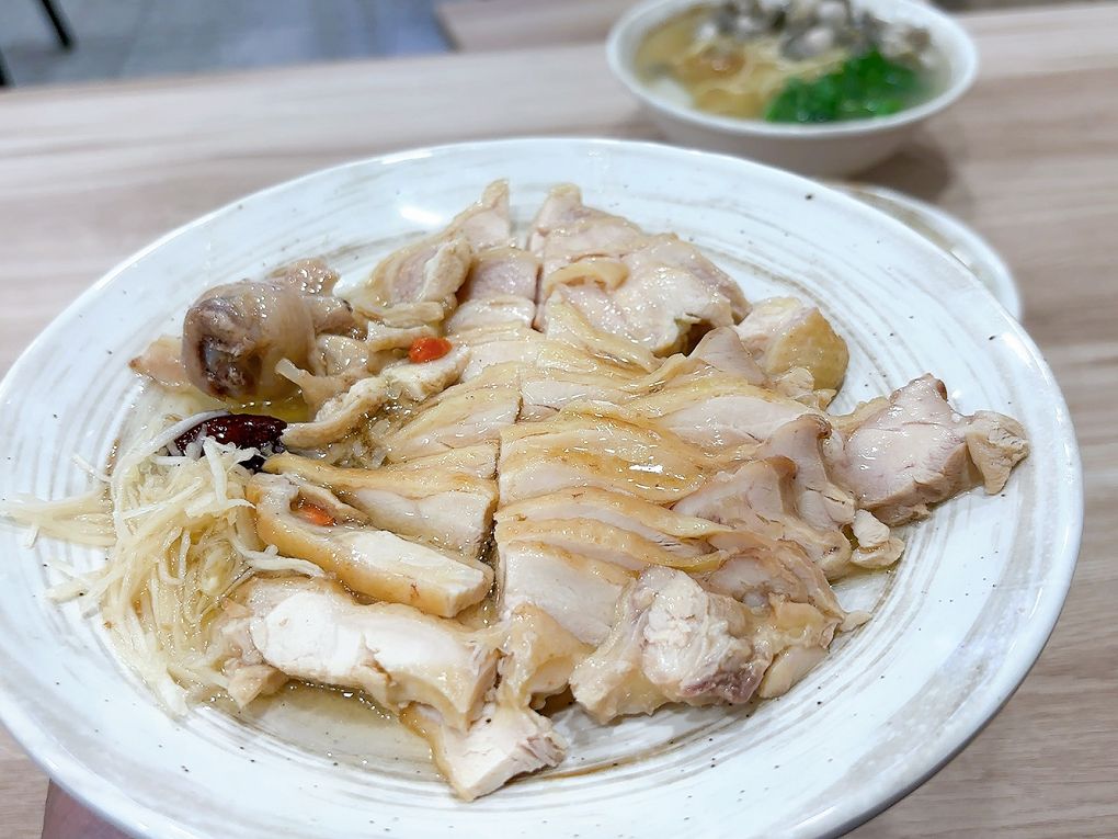 【大安區美食推薦│大安區宵夜│臺大宵夜 宵夜外送】大安米粉湯  不只是米粉湯，不論你愛吃飯、吃麵或是台式經典小吃、小菜，這裡通通都能滿足你！ @貝大小姐的多元心宇宙
