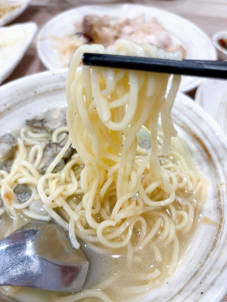 【大安區美食推薦│大安區宵夜│臺大宵夜 宵夜外送】大安米粉湯  不只是米粉湯，不論你愛吃飯、吃麵或是台式經典小吃、小菜，這裡通通都能滿足你！ @貝大小姐的多元心宇宙