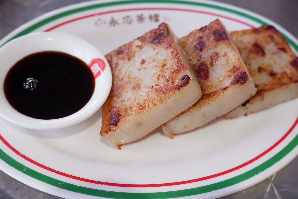 【中壢港式茶餐廳推薦 │ 內壢美食】永芯茶檔茶餐廳 100%復刻香港茶餐廳場景，讓你一秒鐘到香港，開心大啖香港道地美食！ @貝大小姐的多元心宇宙