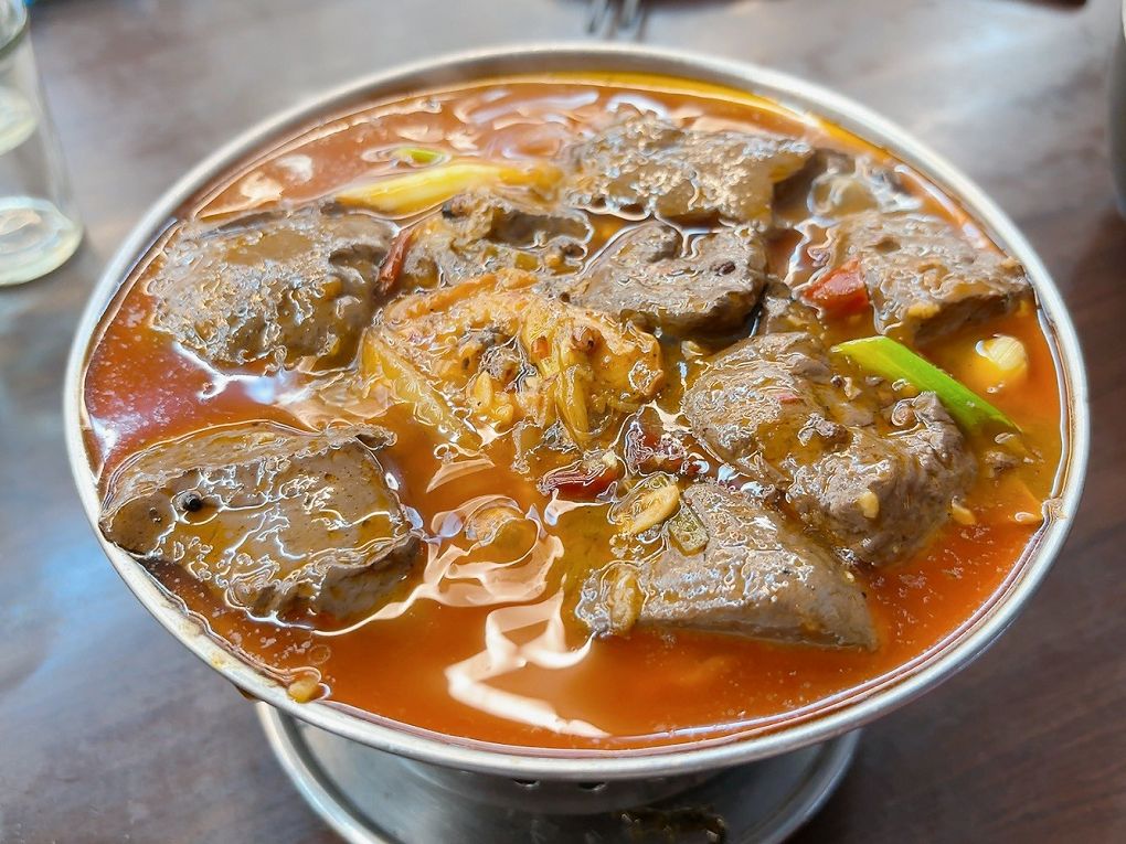 【宜蘭窯烤雞推薦】百匯窯烤雞餐廳  料理選擇超多，用餐區超大，適合大宴小酌，絕對讓你吃好吃滿、賓主盡歡！ @貝大小姐的多元心宇宙
