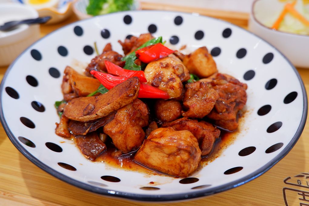 【林口中式簡餐推薦】穀雨豐  將排餐、西餐融入了台灣的飲食文化中，創造出屬於台灣人的台式的洋食料理餐廳！ @貝大小姐的多元心宇宙