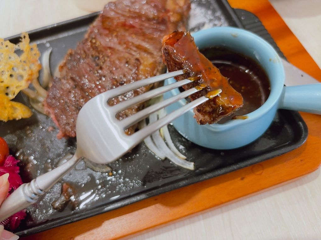 【林口中式簡餐推薦】穀雨豐  將排餐、西餐融入了台灣的飲食文化中，創造出屬於台灣人的台式的洋食料理餐廳！ @貝大小姐的多元心宇宙