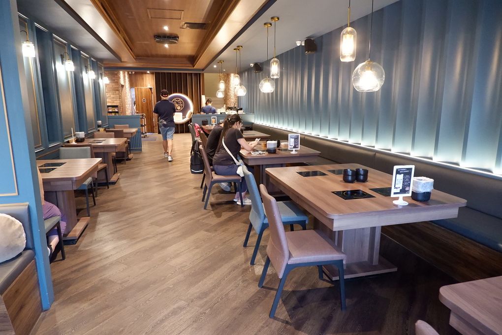 【蘆竹火鍋/鍋物 聚餐餐廳】金蒔鍋物 桃園大竹總店 肉品、食材、湯頭都非常有水準，還有自助吧吃到飽，CP超高，快帶著家人朋友一起來金蒔，度過美好金時！ @貝大小姐的多元心宇宙