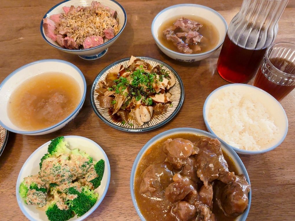 【新竹東門市場美食推薦】硬派主廚的軟嫩料理 東門店 在台式料理中加上了法式料理的手法，讓熟悉的料理增添了更多的驚豔與美味！ @貝大小姐的多元心宇宙