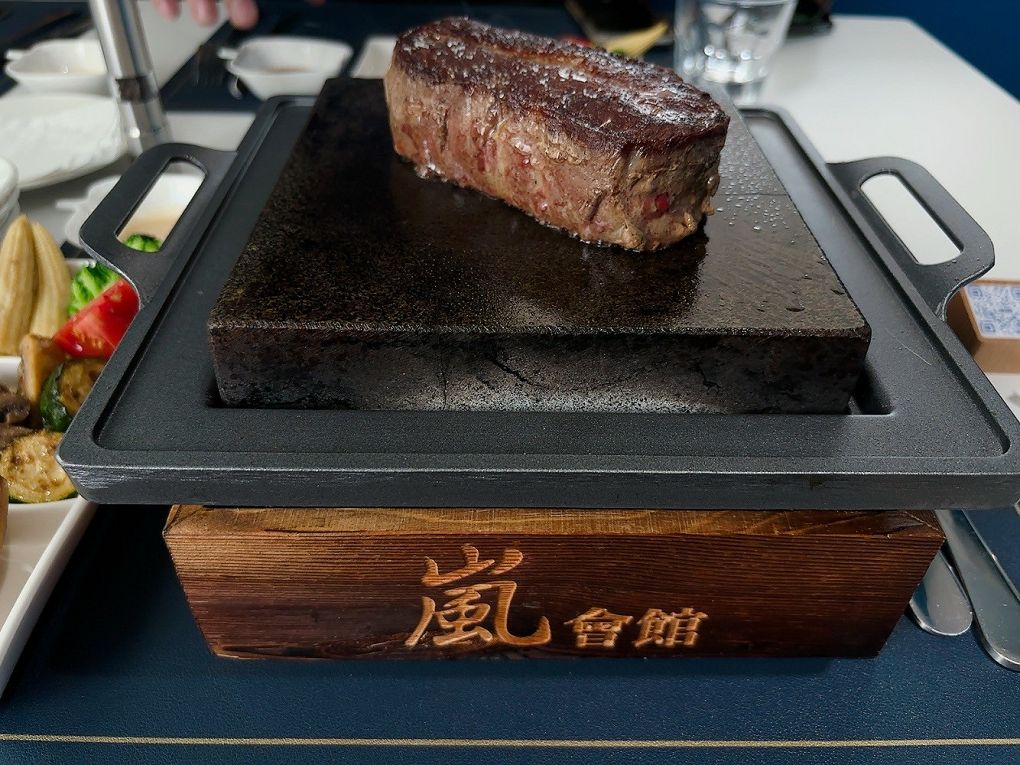 【台中大肚庭園餐廳推薦】嵐會館 有著私人會所般的隱密，環境優美、寧靜，也是親子及寵物的友善餐廳！ @貝大小姐的多元心宇宙