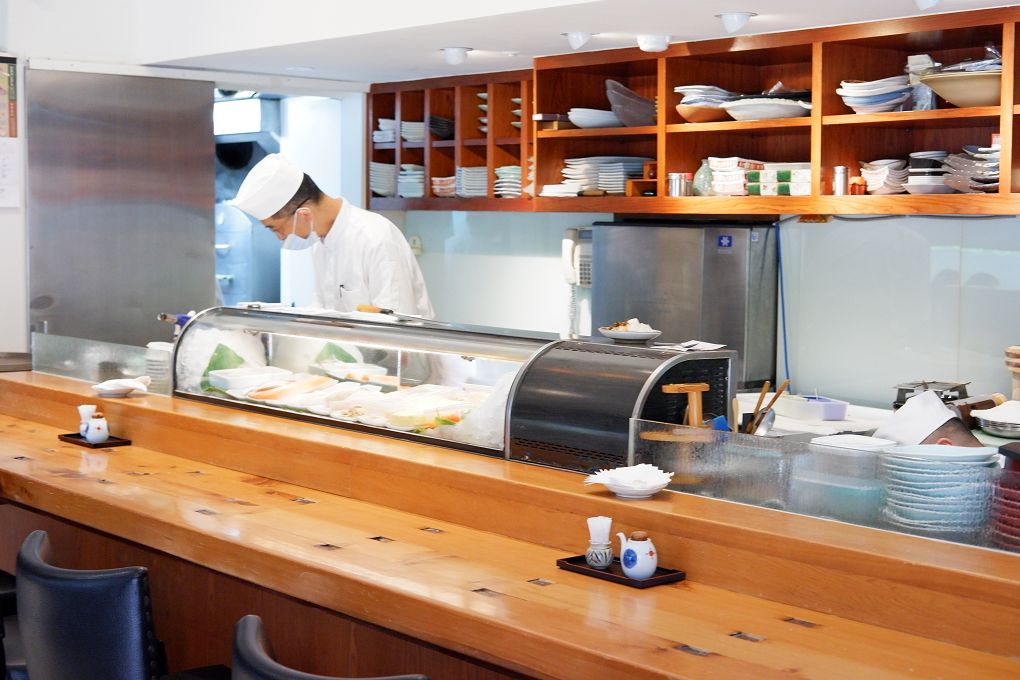 【台北信義區懷石料理推薦】心月懷石料理  料理精緻且所有食材道道精選，食材烹調重視原味及特性，沒有過度添加及調味，呈現渾然天成的美味！ @貝大小姐的多元心宇宙