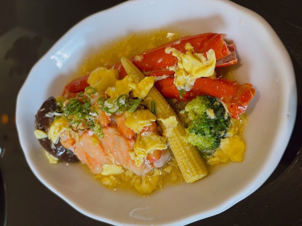 【台北信義區懷石料理推薦】心月懷石料理  料理精緻且所有食材道道精選，食材烹調重視原味及特性，沒有過度添加及調味，呈現渾然天成的美味！ @貝大小姐的多元心宇宙