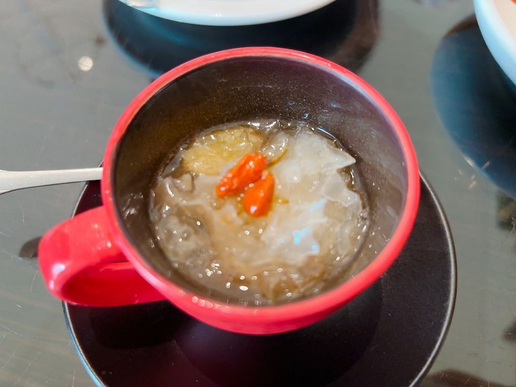 【台北信義區懷石料理推薦】心月懷石料理  料理精緻且所有食材道道精選，食材烹調重視原味及特性，沒有過度添加及調味，呈現渾然天成的美味！ @貝大小姐的多元心宇宙