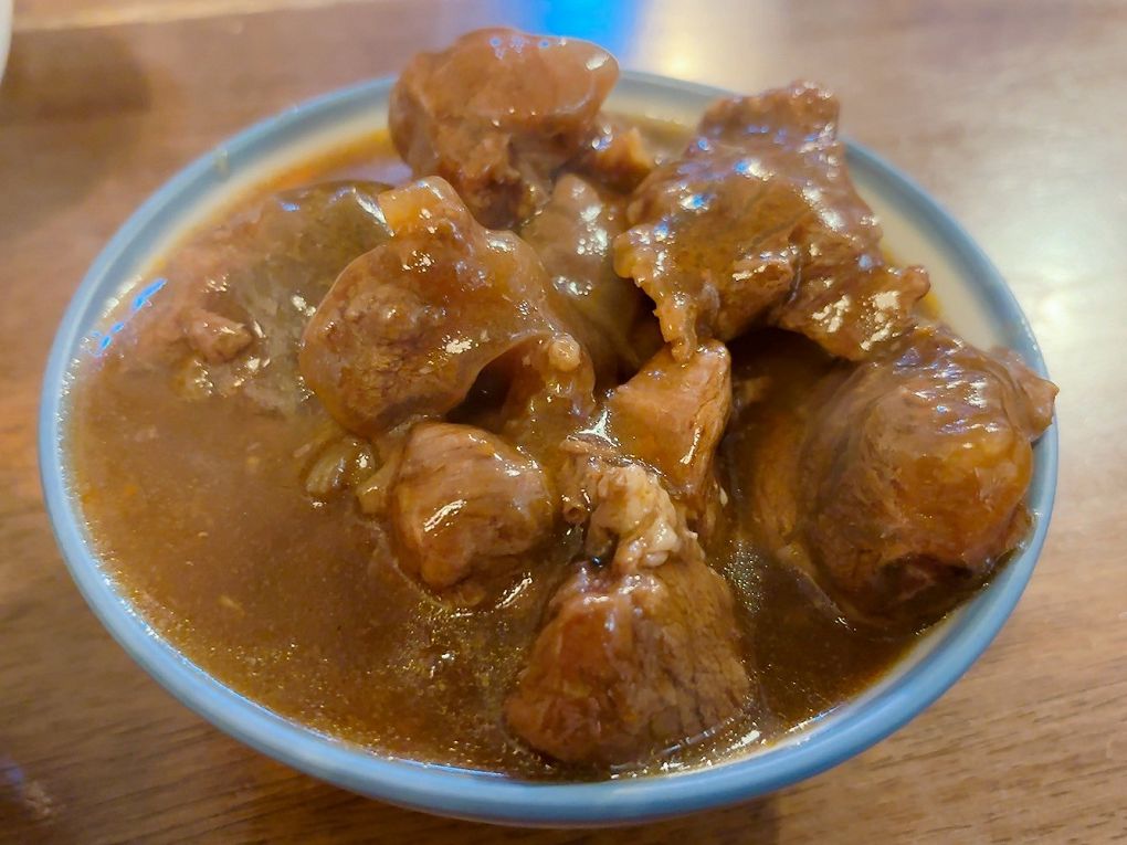 【新竹東門市場美食推薦】硬派主廚的軟嫩料理 東門店 在台式料理中加上了法式料理的手法，讓熟悉的料理增添了更多的驚豔與美味！ @貝大小姐的多元心宇宙