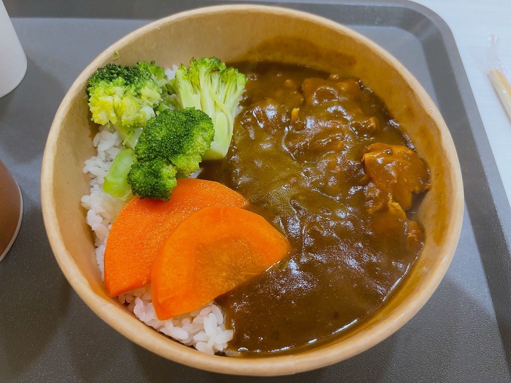 【公館咖哩推薦】小鹿亭  咖哩、丼飯、烏龍麵多元的選擇、經濟實惠的價格，對台大、師大的學生及台電大樓及公館附近的上班族、小資族、學生族，真是一大福音啊！ @貝大小姐的多元心宇宙