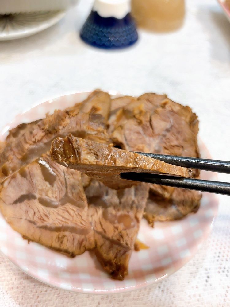 【網購 雞腳凍&#038;滷味推薦】黑竹園滷味雞腳凍 是招牌雞腳凍或是滷味都有各自的擁護者！朋友聚會事先網路訂購先備著，絕對不會錯！ @貝大小姐的多元心宇宙