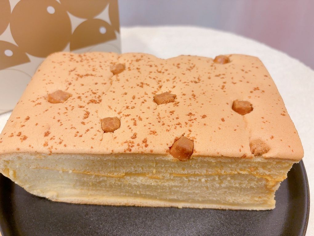 【三峽老街伴手禮】初蛋糕 豆漿蛋糕第一品牌 三峽老街店 每一份豆漿蛋糕都能讓你與家人一起享受它所帶來的健康、幸福與美好！ @貝大小姐的多元心宇宙