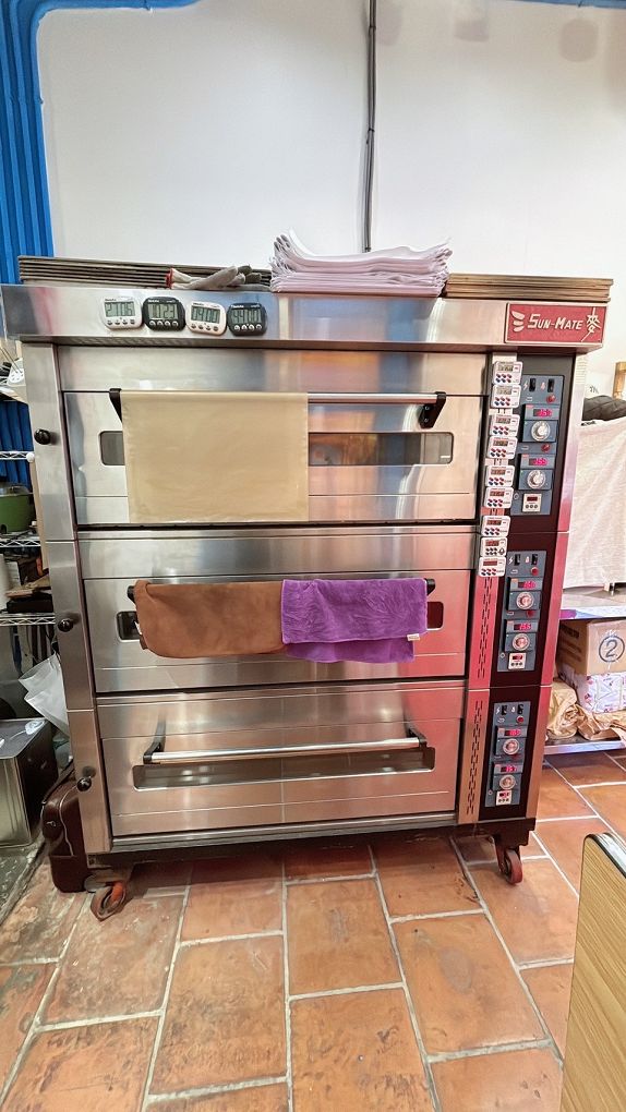 【三峽老街伴手禮】初蛋糕 豆漿蛋糕第一品牌 三峽老街店 每一份豆漿蛋糕都能讓你與家人一起享受它所帶來的健康、幸福與美好！ @貝大小姐的多元心宇宙
